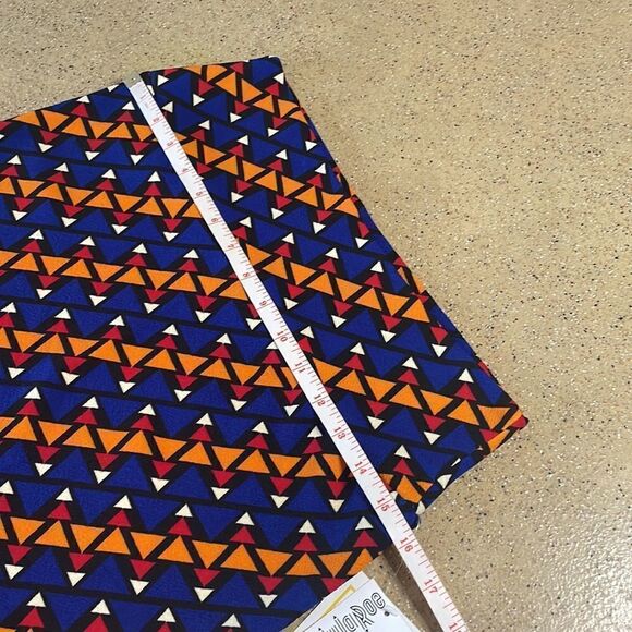 New LuLaRoe Cassie Pencil Skirt Geometric Print sz S - Picture 6 of 7